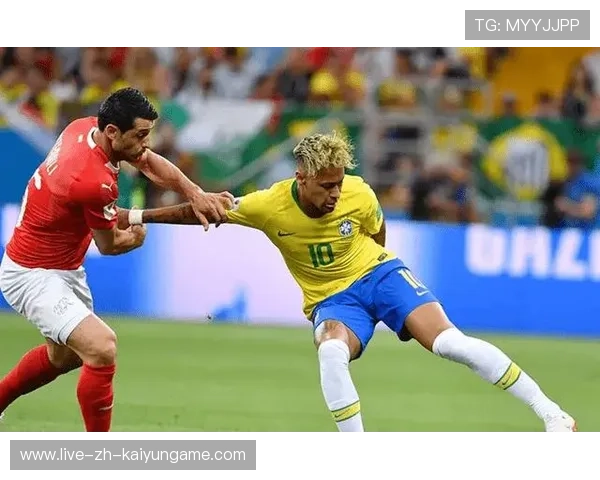 内马尔内切分球制造直面机会，巴西前场组合持续升温